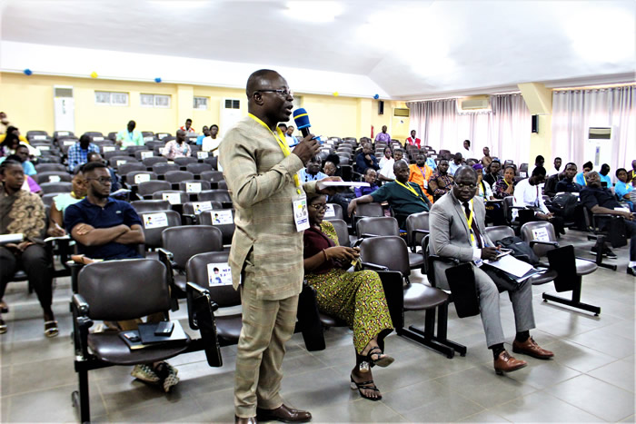 Les Centres d’Excellence expliqués au public lors des 19è Journées Scientifiques de l’Université de Lomé